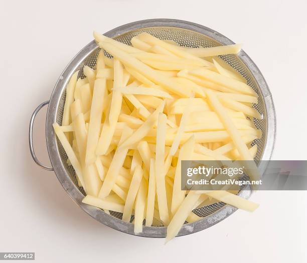 raw fries - raw stock-fotos und bilder