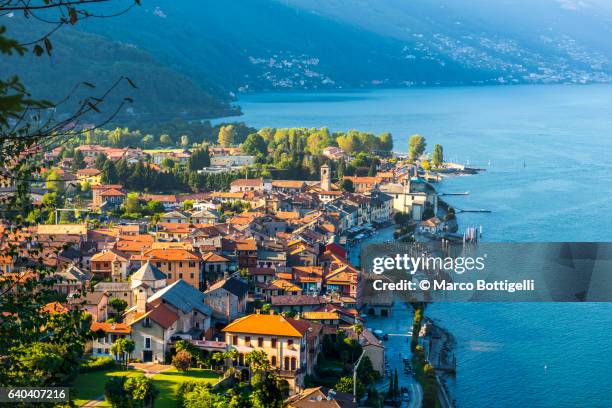 cannobio, verbano-cusio-ossola, lake maggiore, piedmont, italy. - マジョーレ湖 ストックフォトと画像