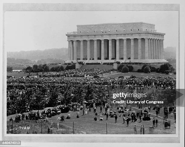 Crowd gathers for the dedication ceremony of the Lincoln Memorial on May 30, 1922 to the 16th President of the United States, Abraham Lincoln.