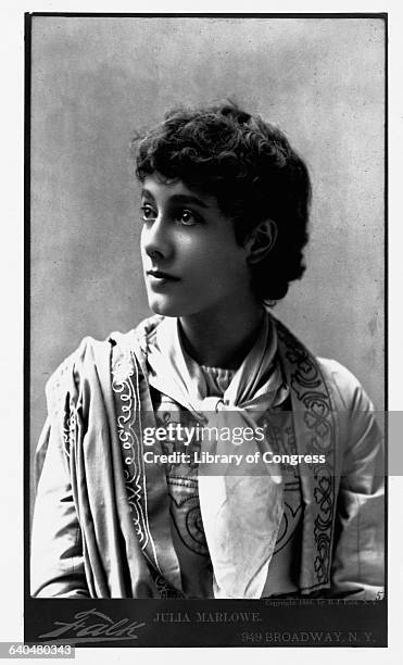 Actress Julia Marlowe