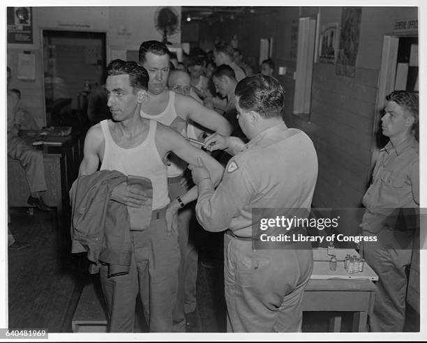 Conscript Injection Us Army Induction Center Photos and Premium High Res Pictures - Getty ...
