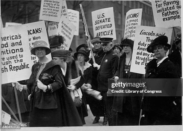 Women Picketing on Behalf of Irish Independence