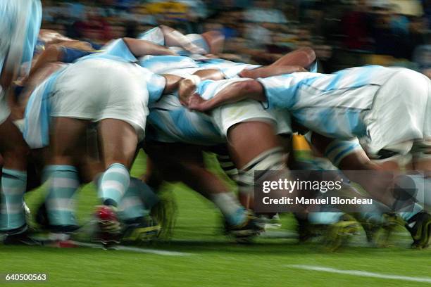 Rugby World Cup 2003. Pool A. Argentina vs Romania. Scrum . Coupe du monde de Rugby 2003. Groupe A. Argentine contre Roumanie. MÃªlÃ©e .