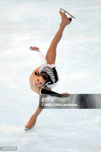 17th Ice Skating Lalique Trophy. Women's free program. Sasha Cohen wins the competition. 17e Trophee Lalique de Patinage Artistique. Programme Libre...