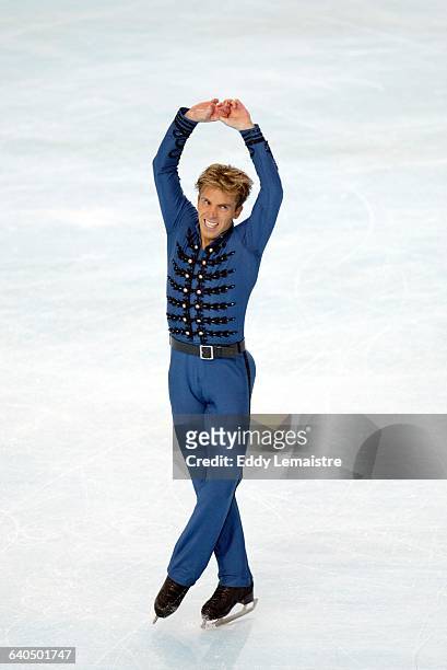 17th Ice Skating Lalique Trophy. Men free program. Michael Weiss finish at the third place. 17e Trophee Lalique de Patinage Artistique. Programme...
