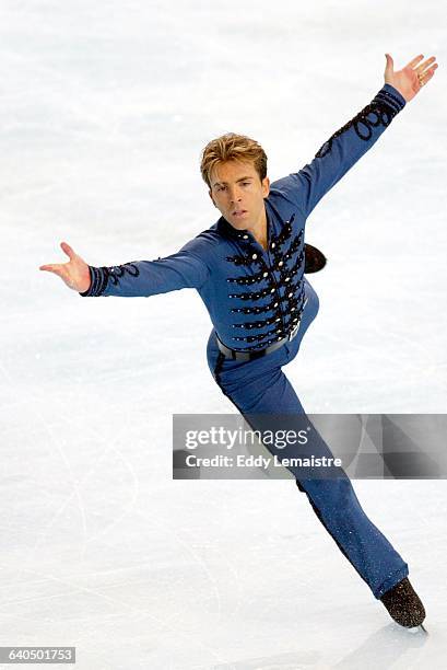 17th Ice Skating Lalique Trophy. Men free program. Michael Weiss finish at the third place. 17e Trophee Lalique de Patinage Artistique. Programme...