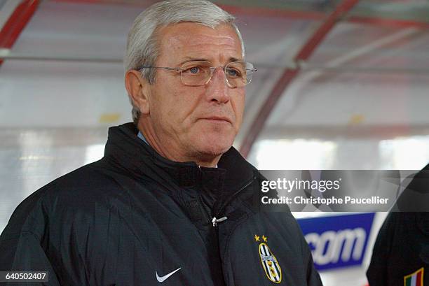 Champions League First Round - Season 2003 2004. Juventus vs Olympiacos CFP. Juventus coach, Marcello Lippi. Ligue des Champions 1er tour - Saison...