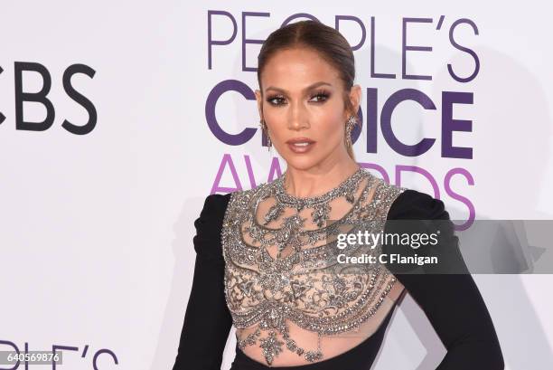 Jennifer Lopez attends the People's Choice Awards 2017 at Microsoft Theater on January 18, 2017 in Los Angeles, California.