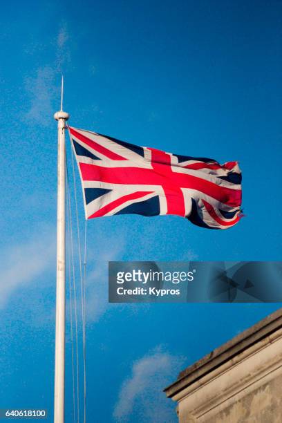 uk, great britain, england, london, whitehall, view of union jack british flag - england flag stock-fotos und bilder