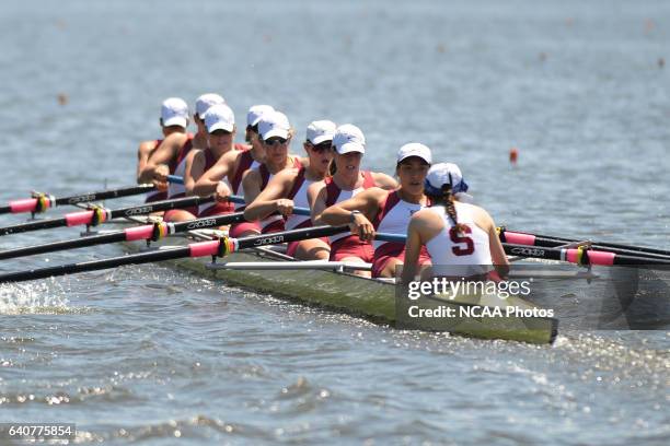 Stanford Rower 316 Stanford Rivers Stock Photos, High-Res Pictures, and Images - Getty ...