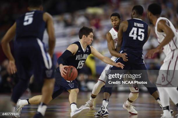 The University of Oklahoma takes on Villanova during 2016 Men's Final Four in Houston, TX. Stephen Nowland/NCAA Photos via Getty Images