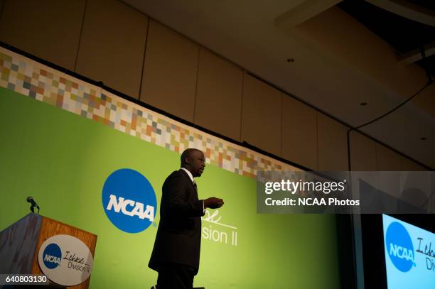 Sean Adams Sean Adams Photos and Premium High Res Pictures - Getty Images