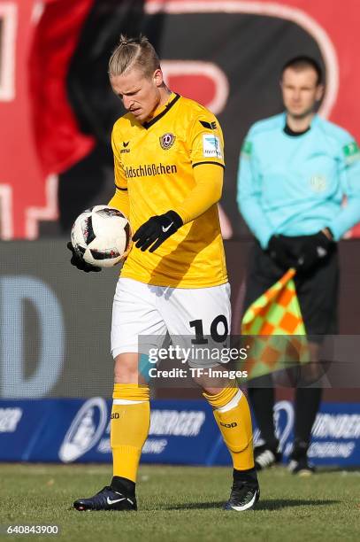 Marvin Stefaniak of Dynamo Dresden looks on during the Second Bundesliga match between 1. FC Nuernberg and SG Dynamo Dresden at Arena Nuernberg on...