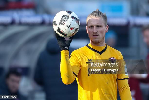 Marvin Stefaniak of Dynamo Dresden in action during the Second Bundesliga match between 1. FC Nuernberg and SG Dynamo Dresden at Arena Nuernberg on...