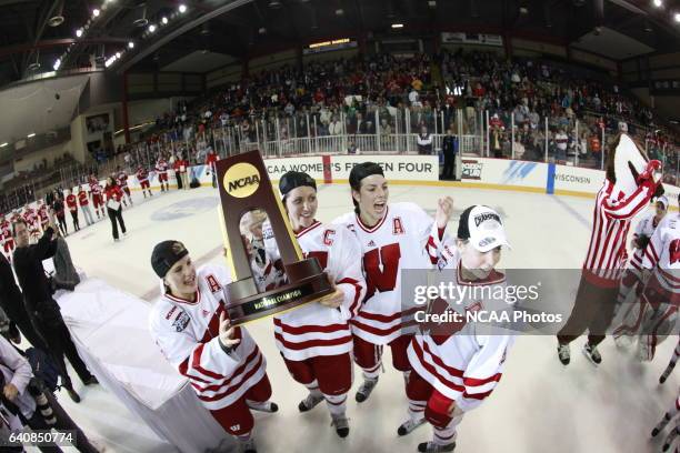 Mercyhurst Ice Rink 574 Mercyhurst University Photos & High Res Pictures - Getty Images