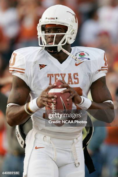 Vince Young of the University of Texas against the University of Southern California during the BCS National Championship Game at the Rose Bowl in...