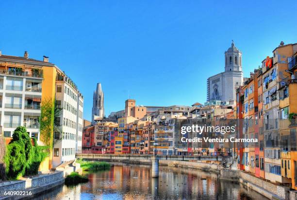 onyar river in girona, catalonia - spain - girona stock-fotos und bilder