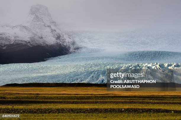 glacier in the mountain nature background - argentina v iceland stock pictures, royalty-free photos & images