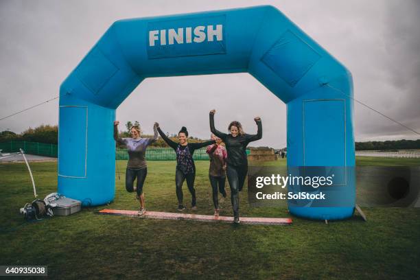 we hebben het! - finale wedstrijd stockfoto's en -beelden