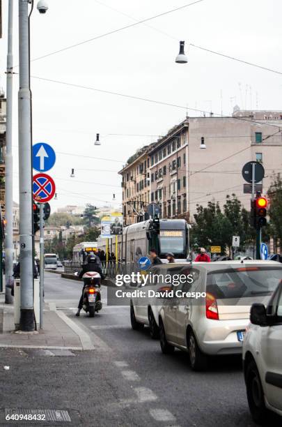 traffic - moped stock-fotos und bilder