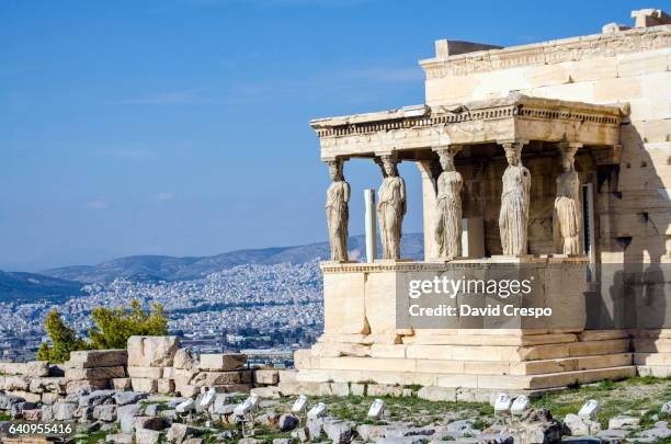 caryatids - akropolis stock-fotos und bilder