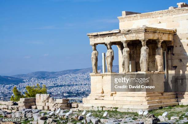 caryatids - athens - greece stock pictures, royalty-free photos & images