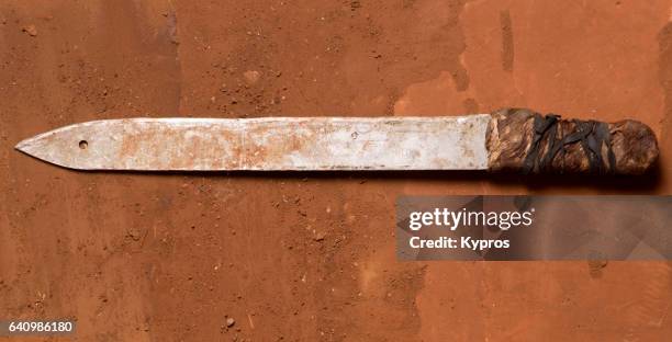 studio shot of african machete weapon (year 2000) - machete stock pictures, royalty-free photos & images