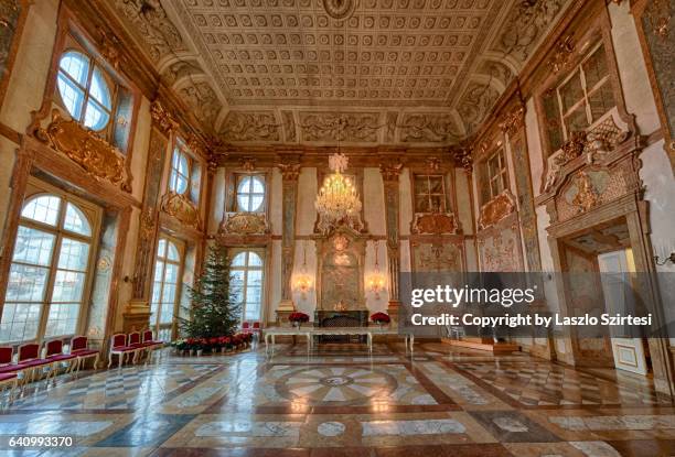 the marble hall in the mirabell - palace fotografías e imágenes de stock