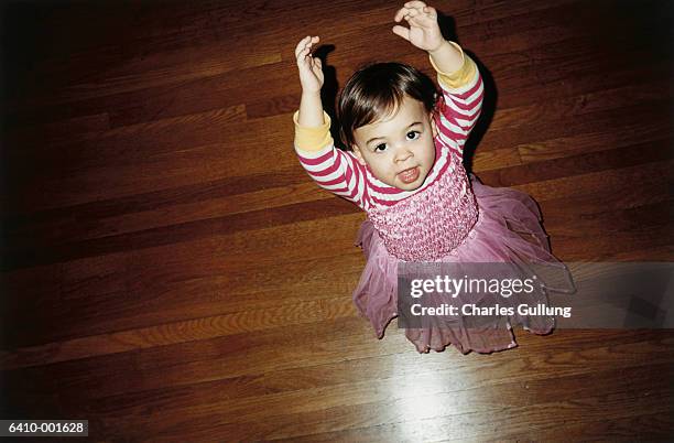 little girl in ballerina dress - saia de bailarina imagens e fotografias de stock