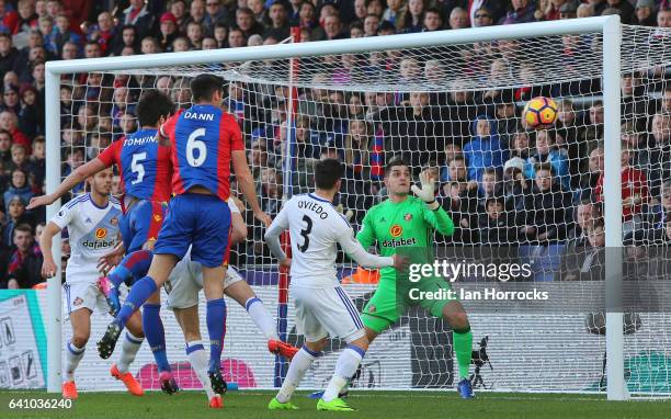 Vito Manonne of Sunderland watches a effort go wide during the Premier League match between Crystal Palace and Sunderland at Selhurst Park on...