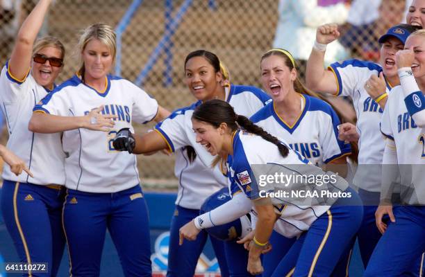Jennifer Ritter Softball 209 Homer Porter Stock Photos, High-Res Pictures, and Images - Getty Images