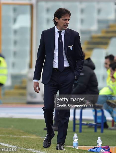 Simone Inzaghi head coach of SS Lazio during the Serie A match between Pescara Calcio and SS Lazio at Adriatico Stadium on February 5, 2017 in...