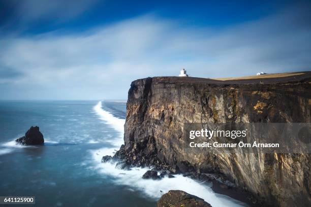 dyrholaey lighthouse - gunnar örn árnason stock-fotos und bilder