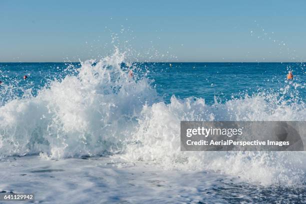 power in water - splashing wave stock pictures, royalty-free photos & images