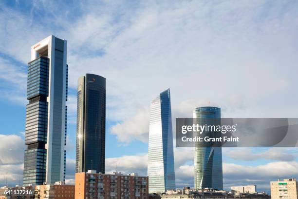 business district office towers. - paseo de la castellana madrid fotografías e imágenes de stock