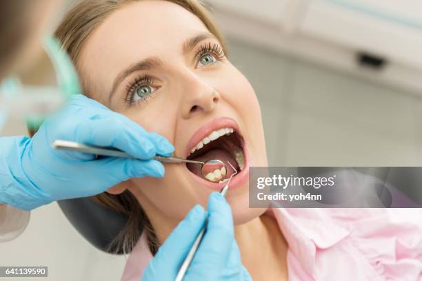 dental untersuchung  - gebiss mensch zähne stock-fotos und bilder