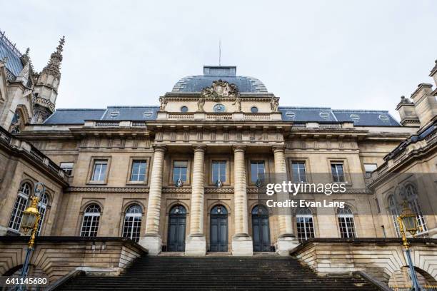 the palace of justice - paris - palais de justice stock pictures, royalty-free photos & images