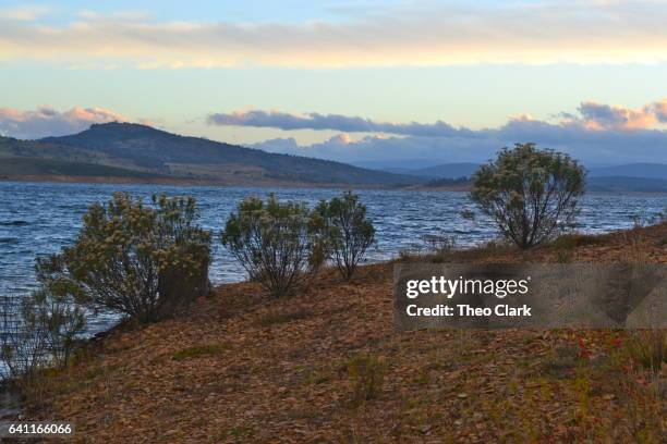 lake eucumbene, snowy mountains, nsw - cooma stock pictures, royalty-free photos & images