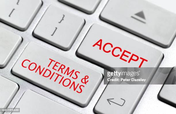 terms and conditions computer keyboard - deal england stock pictures, royalty-free photos & images