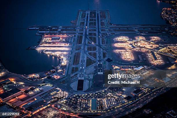 ariel view of san francisco airport - san francisco international airport stock pictures, royalty-free photos & images