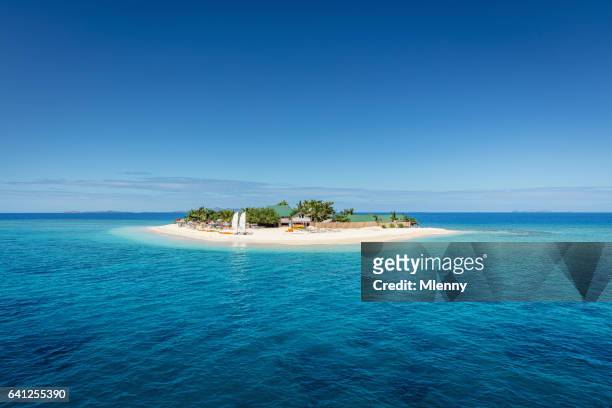 fiji ilhas mamanuca bonito pequeno ilhéu - nadi - fotografias e filmes do acervo