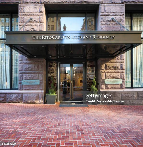san francisco ritz club hotel and apartments entrance - ritz carlton club and residences stock pictures, royalty-free photos & images