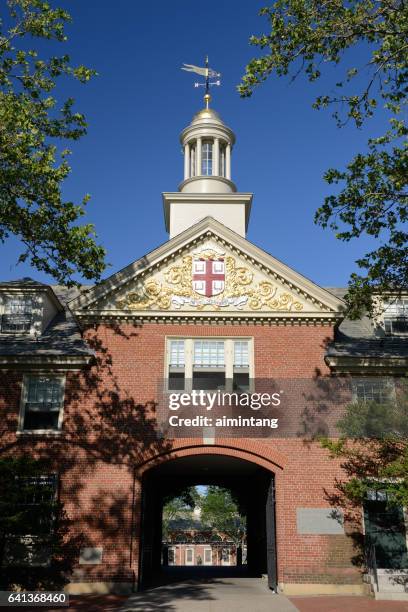 architecture in brown university - rhode island state house stock pictures, royalty-free photos & images