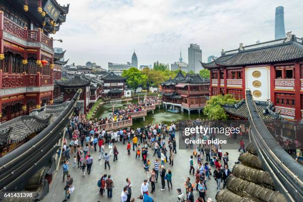 shanghai old town, yuyuan, china - yu yuan gardens stock pictures, royalty-free photos & images