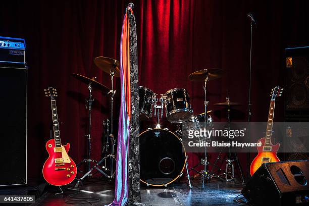 concert stage - the who in concert new york ny stock pictures, royalty-free photos & images