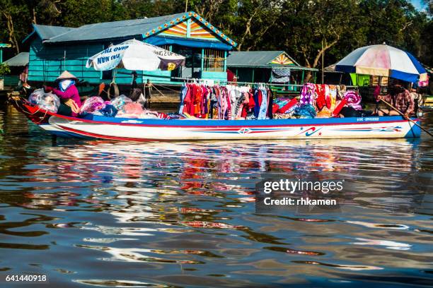 cambodia. floating villages on tonle sap lake - chong kneas stock pictures, royalty-free photos & images