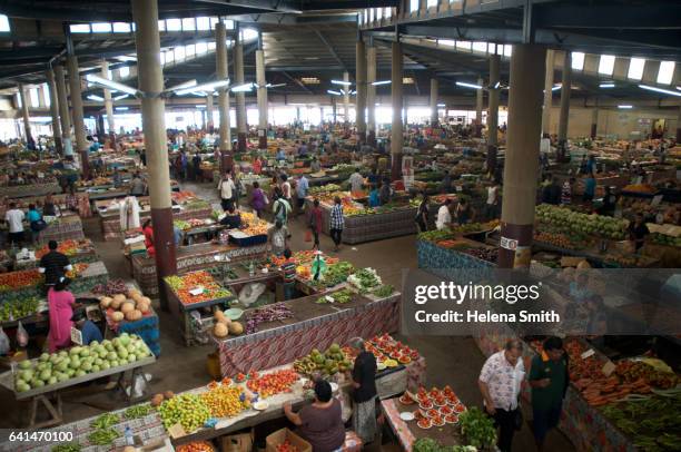 municipal market, lautoka - helena price stockfoto's en -beelden