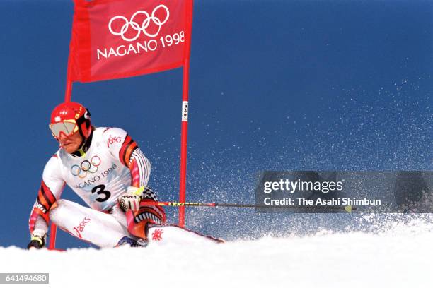 Hermann Maier of Austria competes in the Alpine Skiing Men's Giant Slalom during day twelve of the Nagano Winter Olympic Games at Mt. Higashidate of...