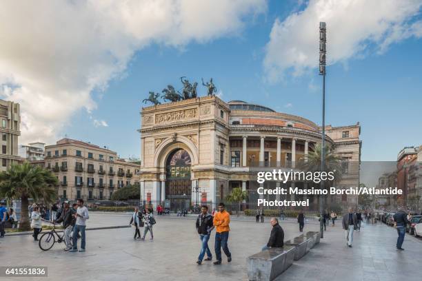 piazza (square) ruggero settimo, view near the teatro (theater) politeama garibaldi - plaza theatre stock pictures, royalty-free photos & images