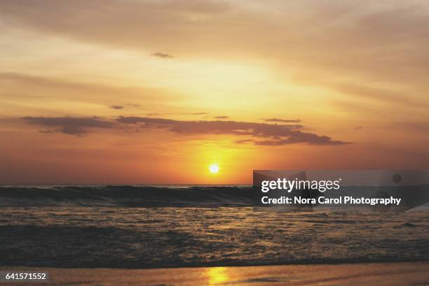 sunset in kota kinabalu, sabah borneo, malaysia - kota kinabalu beach stock pictures, royalty-free photos & images
